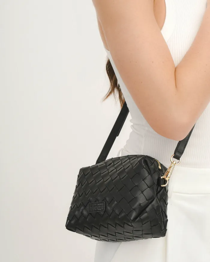 CROSS BODY BAGS Manuel crossbody bag black leather jomercer Women CROSS BODY BAGS Manuel crossbody bag black leather jomercer Women