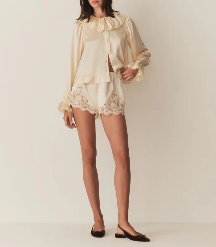 DEN Pants and Shorts Women Iona Short Candlelight DEN Pants and Shorts Women Iona Short Candlelight