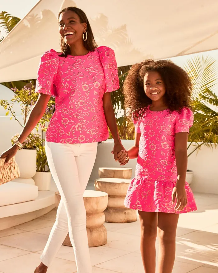Dresses and Rompers Girls Lilly Pulitzer Girls Mini Erina Dress Pink Grenadine Gold Puff Floral Brocade Dresses and Rompers Girls Lilly Pulitzer Girls Mini Erina Dress Pink Grenadine Gold Puff Floral Brocade