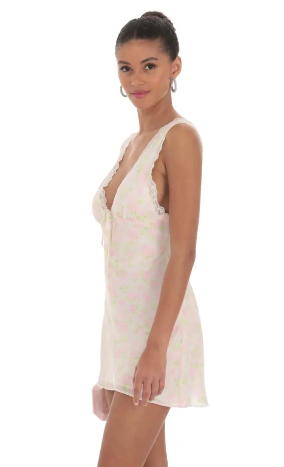 Floral VNeck Dress Pastel Pink Women LUCY IN THE SKY Mini Dresses Floral VNeck Dress Pastel Pink Women LUCY IN THE SKY Mini Dresses