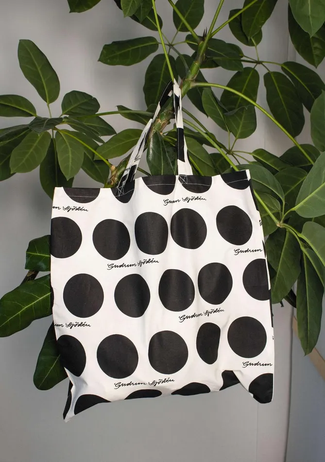 Gudrun Sjdn Organic Cotton Fabric Tote Bag M Women Purses and Fabric Bags