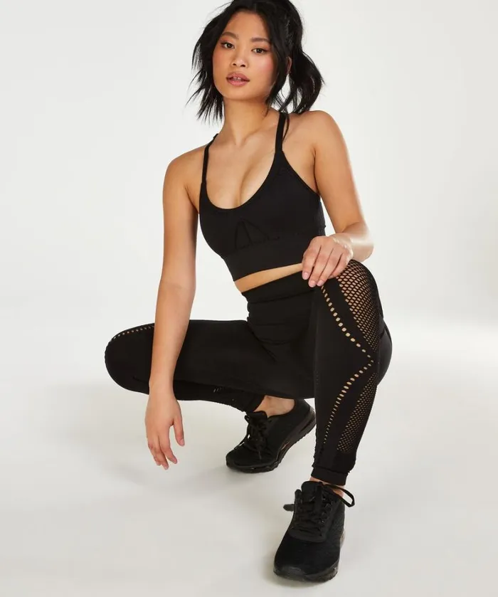 Hunkemller HKMX Sports Bra The Comfort Level 1 8211 Black Black 8211 Women Hunkemller HKMX Sports Bra The Comfort Level 1 8211 Black Black 8211 Women