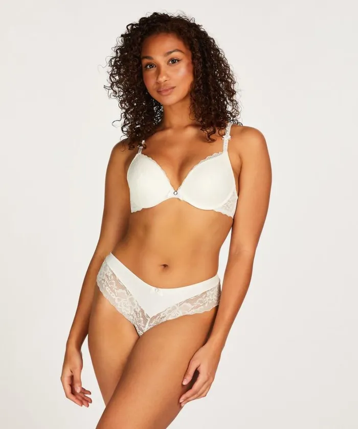 Hunkemller Maya Padded Underwired PushUp Bra 8211 White White 8211 Women Hunkemller Maya Padded Underwired PushUp Bra 8211 White White 8211 Women