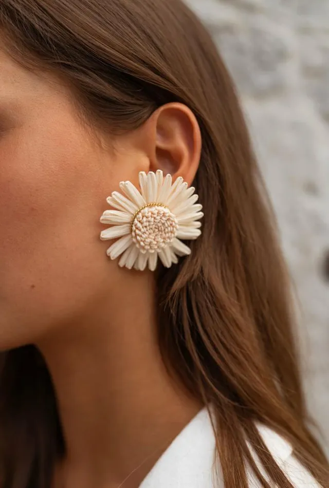 Jewelry and Accessories Earrings Easy Clothes Ecru Flory Earrings Jewelry and Accessories Earrings Easy Clothes Ecru Flory Earrings