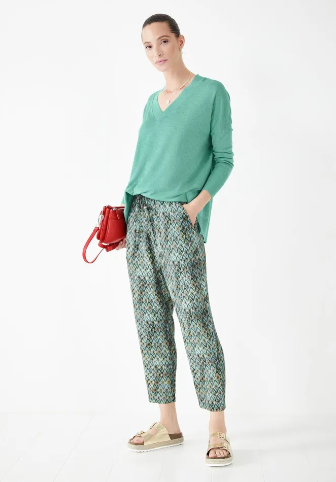 Jumpers and Cardigans Women Hush Bonnie VNeck Relaxed Jumper Soft Sage Green