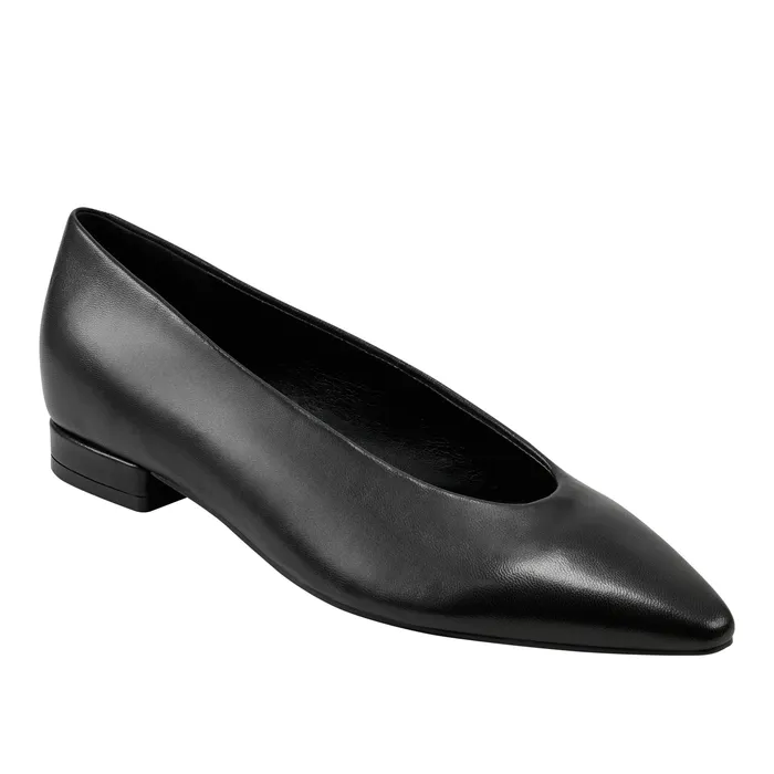 Loafers and Flats Gunner Pointed Toe Flat Black Leather 8211 Marc Fisher Women