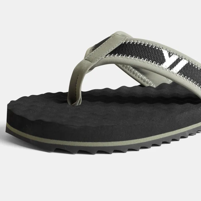 MENWOMEN James Perse Kids Footwear YOSEMITE Sport Flip Flop Kids Blackgrey