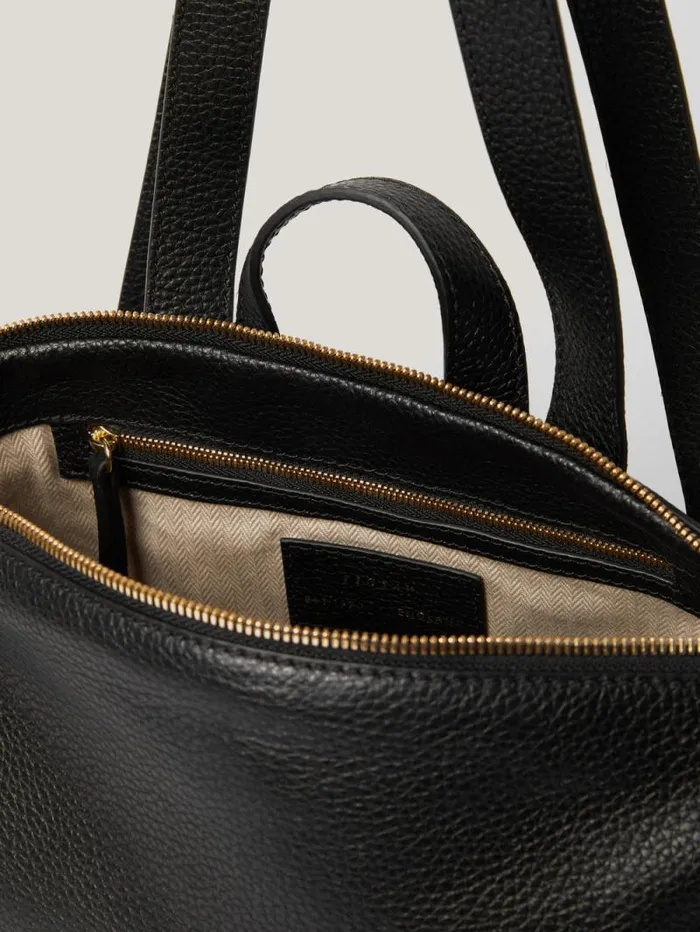 Pebble Leather Backpack Black Women Jigsaw Leather