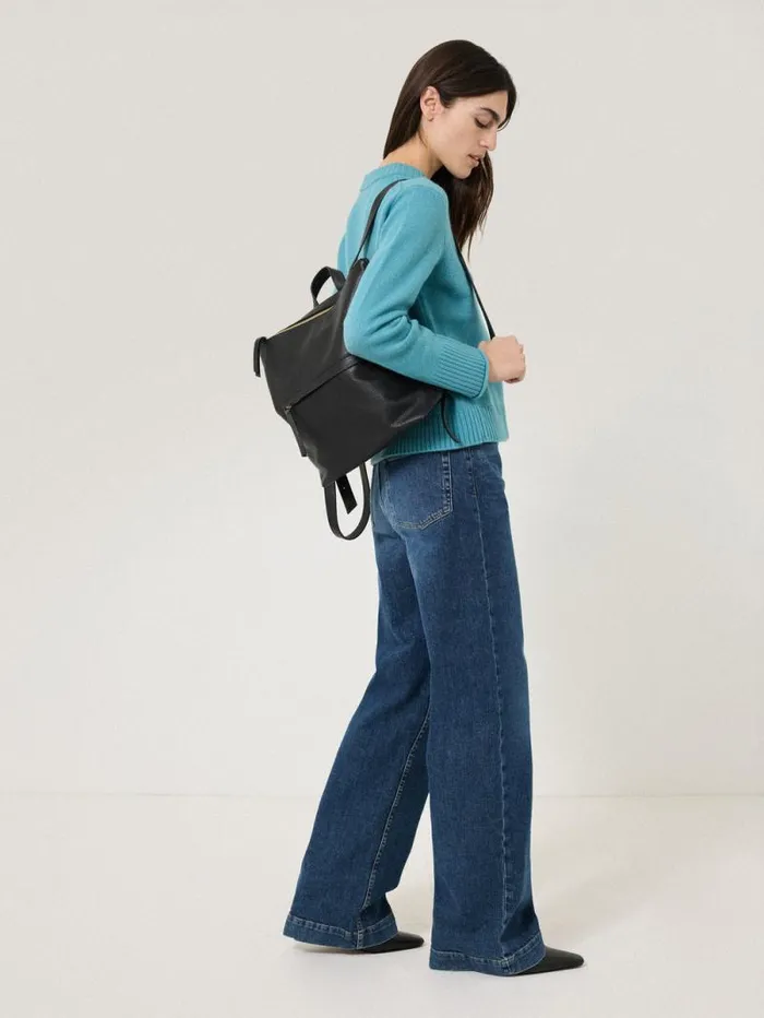 Pebble Leather Backpack Black Women Jigsaw Leather