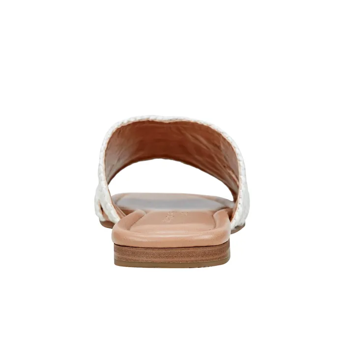 Sandals Women Narda Flat Sandal White Marc Fisher