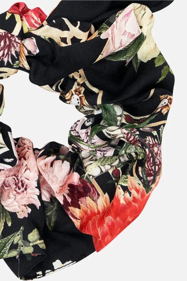 SCRUNCHIE ADORNED IN ALEXANDRIA Adorned In Alexandria WomensMens Camilla Hair Accessories SCRUNCHIE ADORNED IN ALEXANDRIA Adorned In Alexandria WomensMens Camilla Hair Accessories