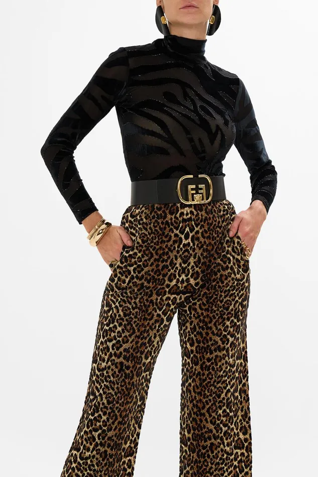 STRETCH VELVET ANIMAL TURTLENECK AMSTERGLAM Amsterglam Womens Camilla Tees