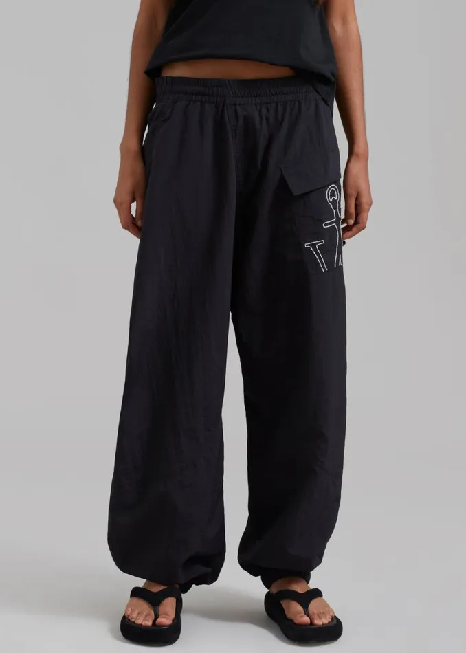 The Frankie Shop JW Anderson Twisted Joggers 8211 Black Shop Clothing