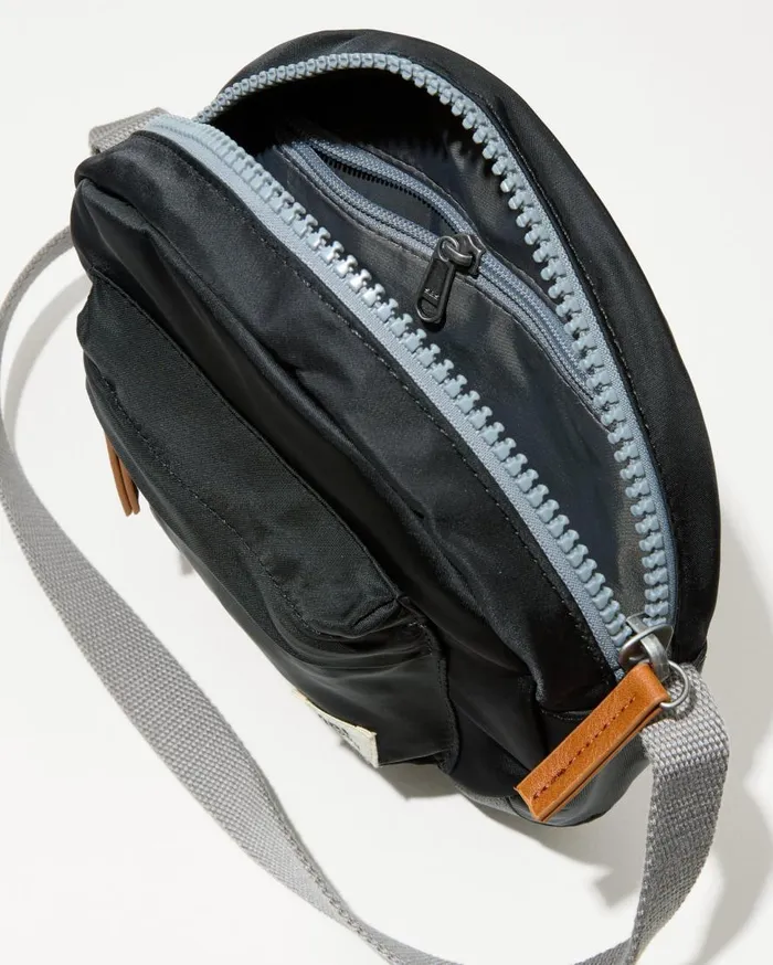 Tommy Bahama Luggage and Travel Paddington Black Crossbody Bag Black 8211 MenBeach and Home Tommy Bahama Luggage and Travel Paddington Black Crossbody Bag Black 8211 MenBeach and Home