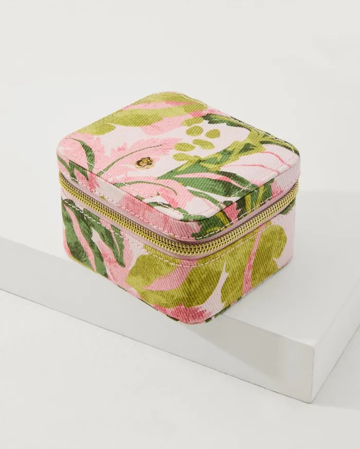Tommy Bahama Luggage and Travel Palm Paradise Stow and Go Jewelry Travel Case Spartinapalm Paradise 8211 WomenBeach and Home