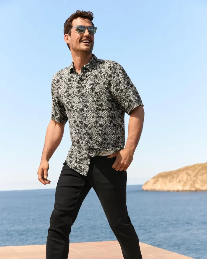 Tommy Bahama Shirts Veracruz Cay Palm Cascade ShortSleeve Shirt Black 8211 Men Tommy Bahama Shirts Veracruz Cay Palm Cascade ShortSleeve Shirt Black 8211 Men