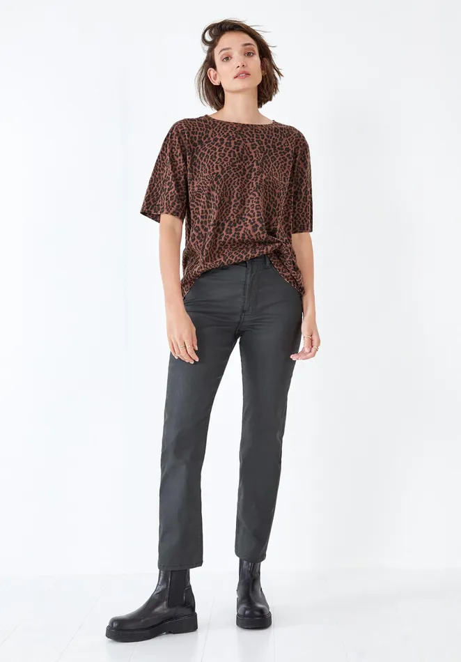Tops and TShirts Women Hush Leopard Oversized TShirt True Leopardbrown