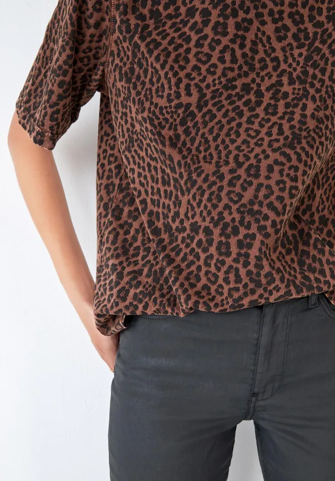 Tops and TShirts Women Hush Leopard Oversized TShirt True Leopardbrown