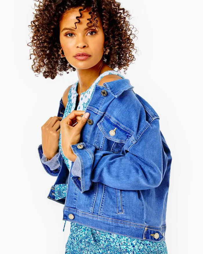Tops Women Lilly Pulitzer Seaspray Denim Jacket Caribbean Blues Wash Tops Women Lilly Pulitzer Seaspray Denim Jacket Caribbean Blues Wash