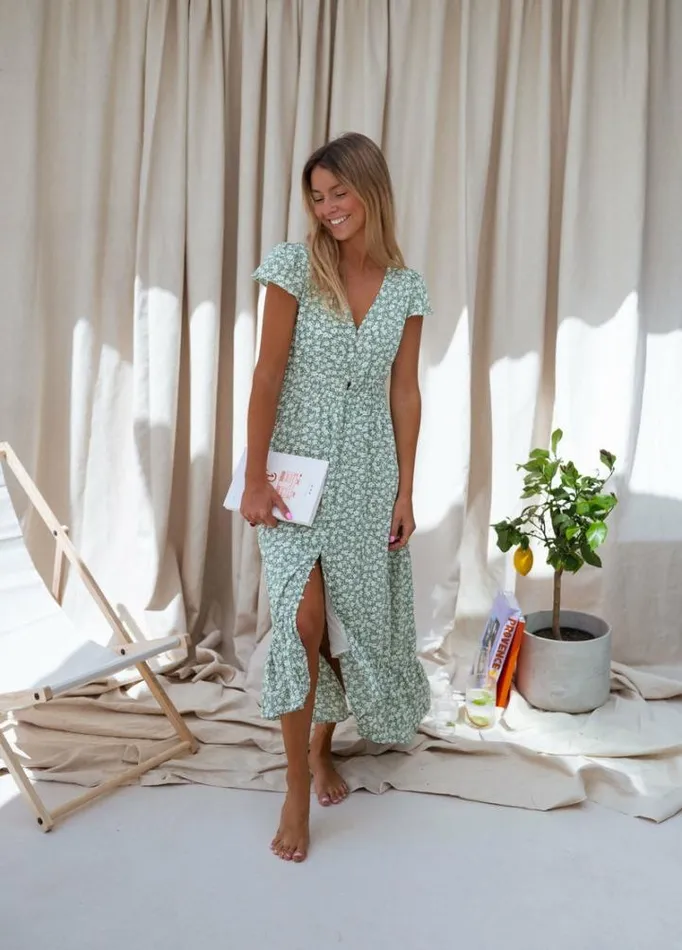 Women039s Clothing Dresses Easy Clothes Green Gaella Dress With Flowers Women039s Clothing Dresses Easy Clothes Green Gaella Dress With Flowers
