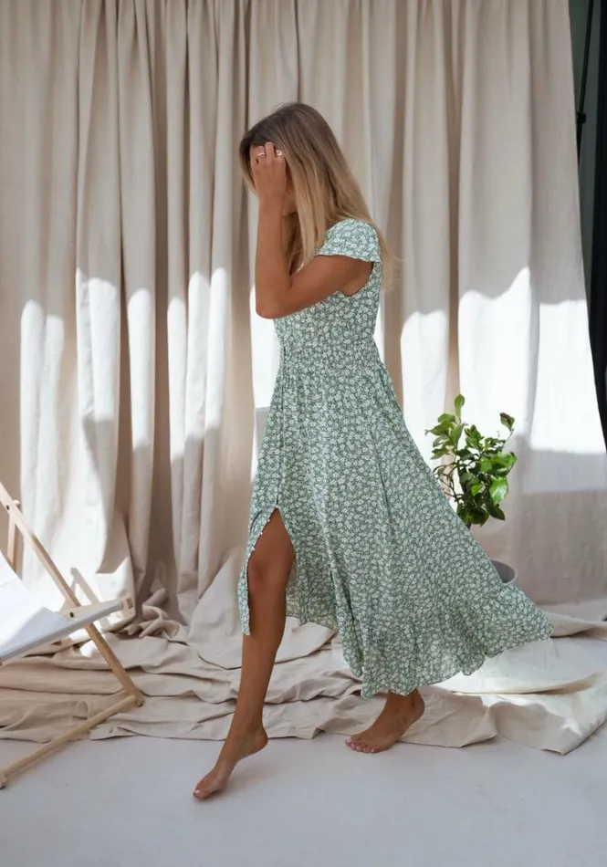 Women039s Clothing Dresses Easy Clothes Green Gaella Dress With Flowers Women039s Clothing Dresses Easy Clothes Green Gaella Dress With Flowers