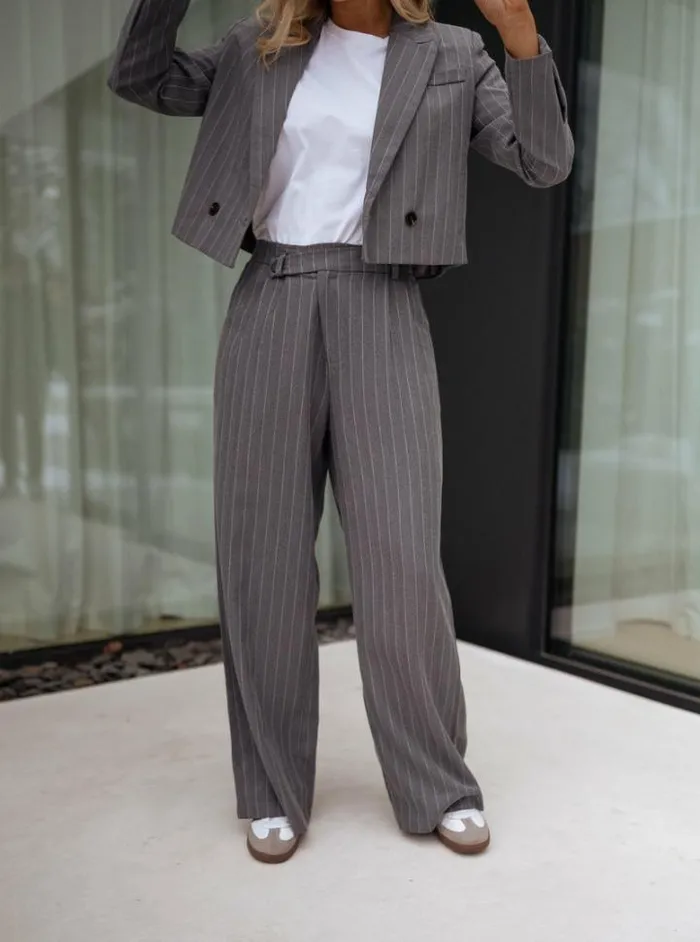 Women039s Clothing Pants and Jeans Easy Clothes Grey Striped Linnel Pants
