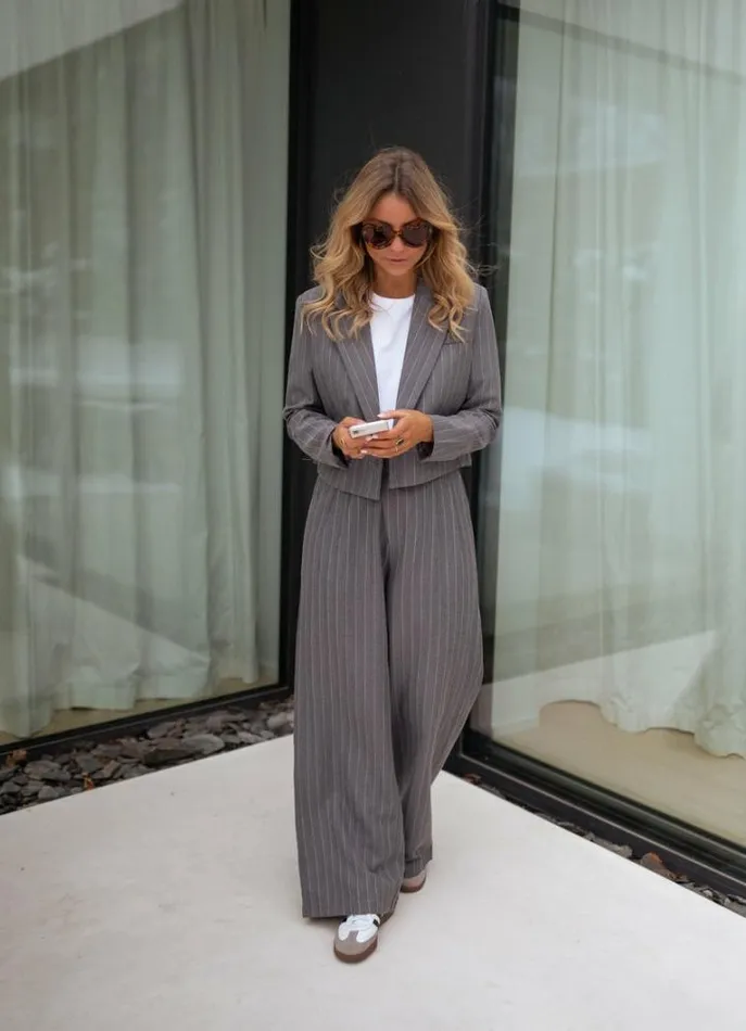 Women039s Clothing Pants and Jeans Easy Clothes Grey Striped Linnel Pants