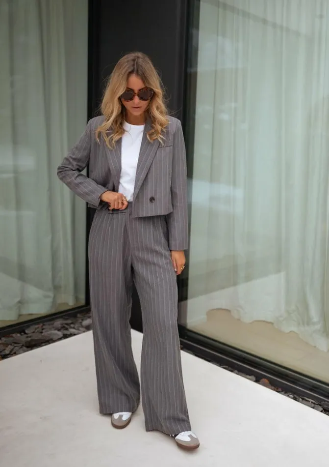 Women039s Clothing Pants and Jeans Easy Clothes Grey Striped Linnel Pants