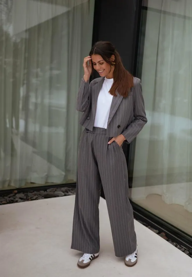 Women039s Clothing Pants and Jeans Easy Clothes Grey Striped Linnel Pants