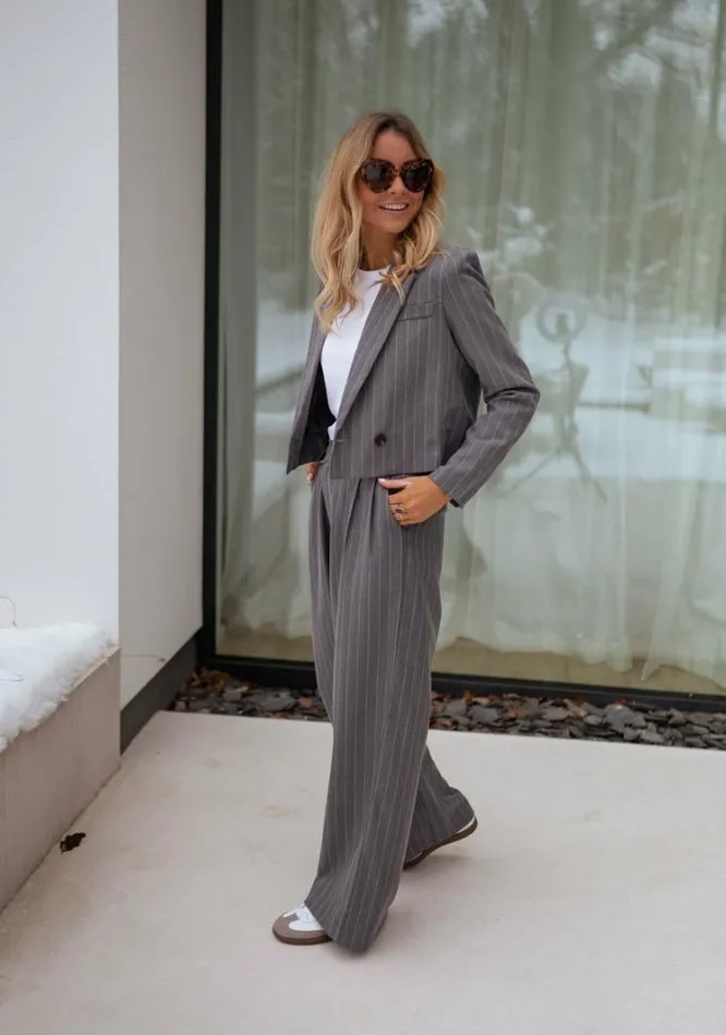 Women039s Clothing Pants and Jeans Easy Clothes Grey Striped Linnel Pants