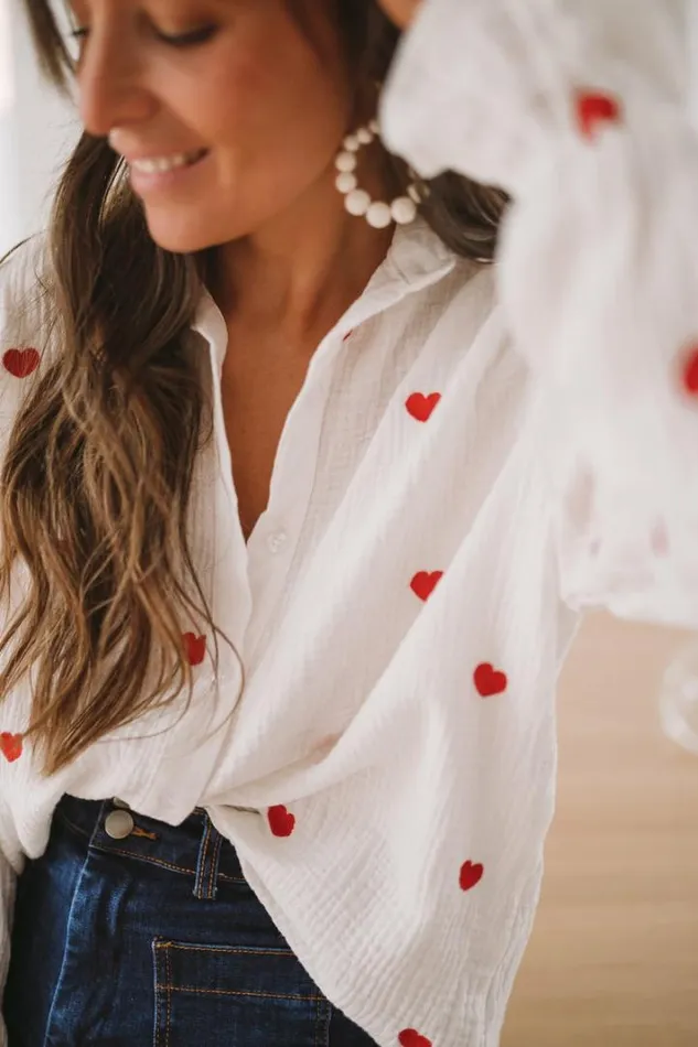 Women039s Clothing Shirts Easy Clothes White Vicky Shirt With Red Hearts