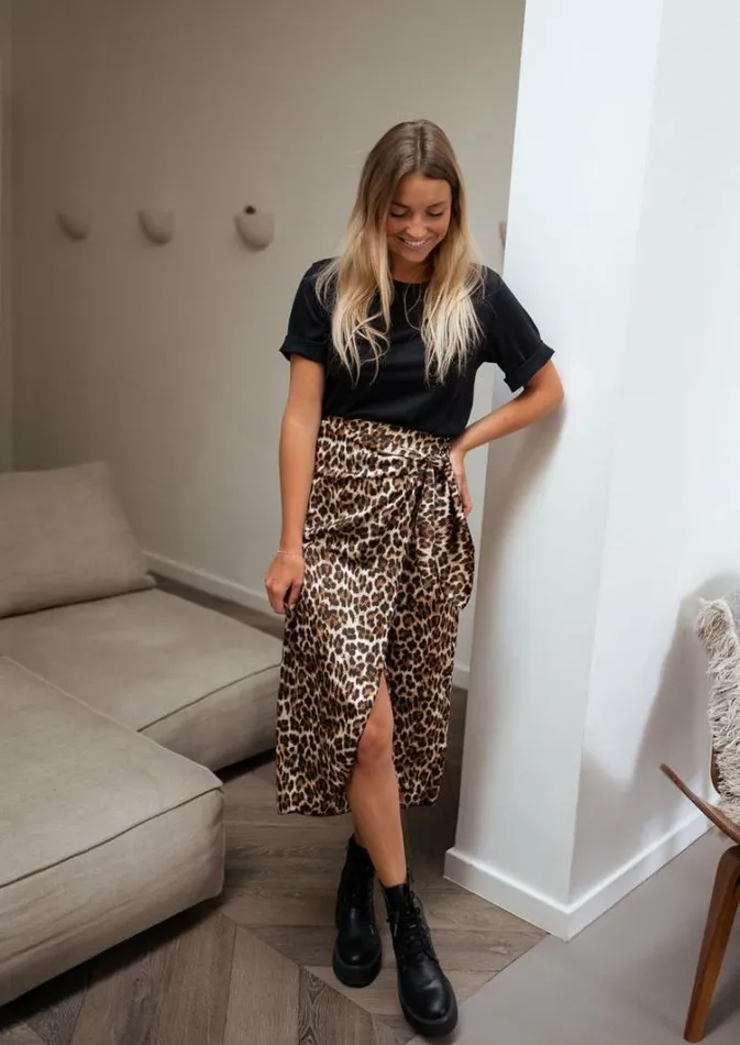 Women039s Clothing Skirts Easy Clothes Leopard Adele Skirt Women039s Clothing Skirts Easy Clothes Leopard Adele Skirt