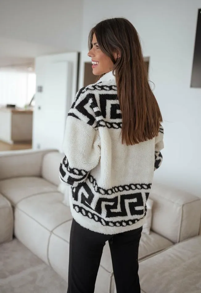 Women039s Clothing Sweaters Easy Clothes Ecru Gine Fleece Sweater With Black Patterns Women039s Clothing Sweaters Easy Clothes Ecru Gine Fleece Sweater With Black Patterns