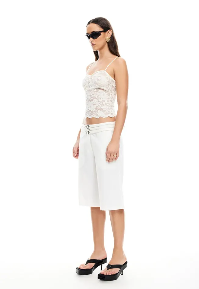 Women Lioness Fashion Shorts BACKSTAGE JORT Ivory Women Lioness Fashion Shorts BACKSTAGE JORT Ivory