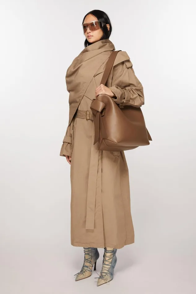 Women Musubi Midi Shoulder Bag Camel Brown Acne Studios Bags