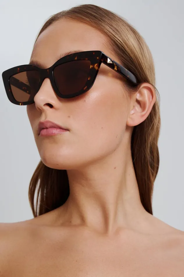 Women Scanlan Theodore Eyewear ST SOFT CAT EYE SUNGLASSES Tortshell