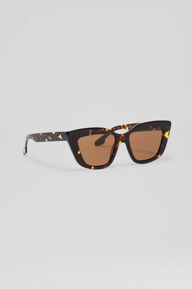 Women Scanlan Theodore Eyewear ST SOFT CAT EYE SUNGLASSES Tortshell Women Scanlan Theodore Eyewear ST SOFT CAT EYE SUNGLASSES Tortshell