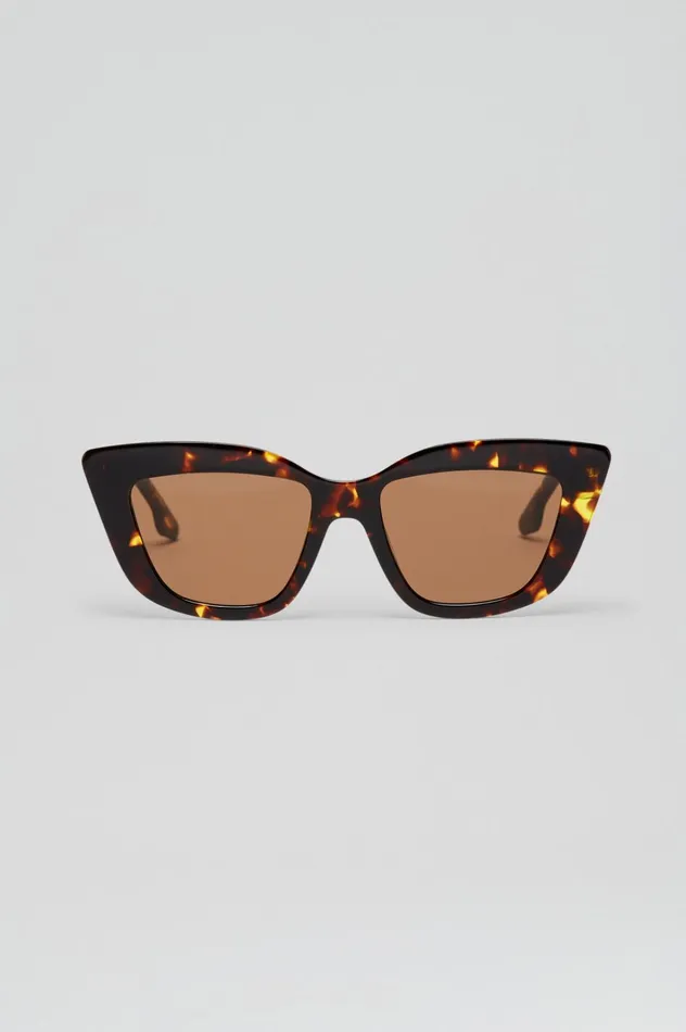 Women Scanlan Theodore Eyewear ST SOFT CAT EYE SUNGLASSES Tortshell Women Scanlan Theodore Eyewear ST SOFT CAT EYE SUNGLASSES Tortshell