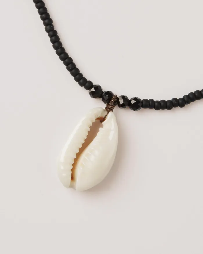 Women Shell Necklace Black YMC Jewellery