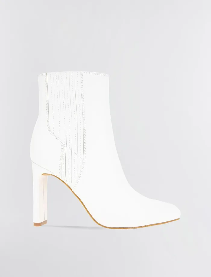 Women Shoes BCBG White Kalia Bootie Cloud Dancer