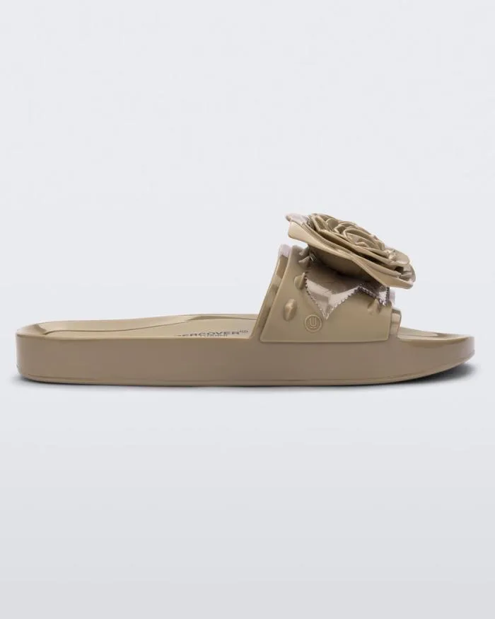 Women Spikes Beach Beige Melissa Slides